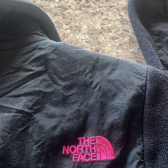 THE NORTH FACE PINK RIBBON JACKET - Picture 6 of 6